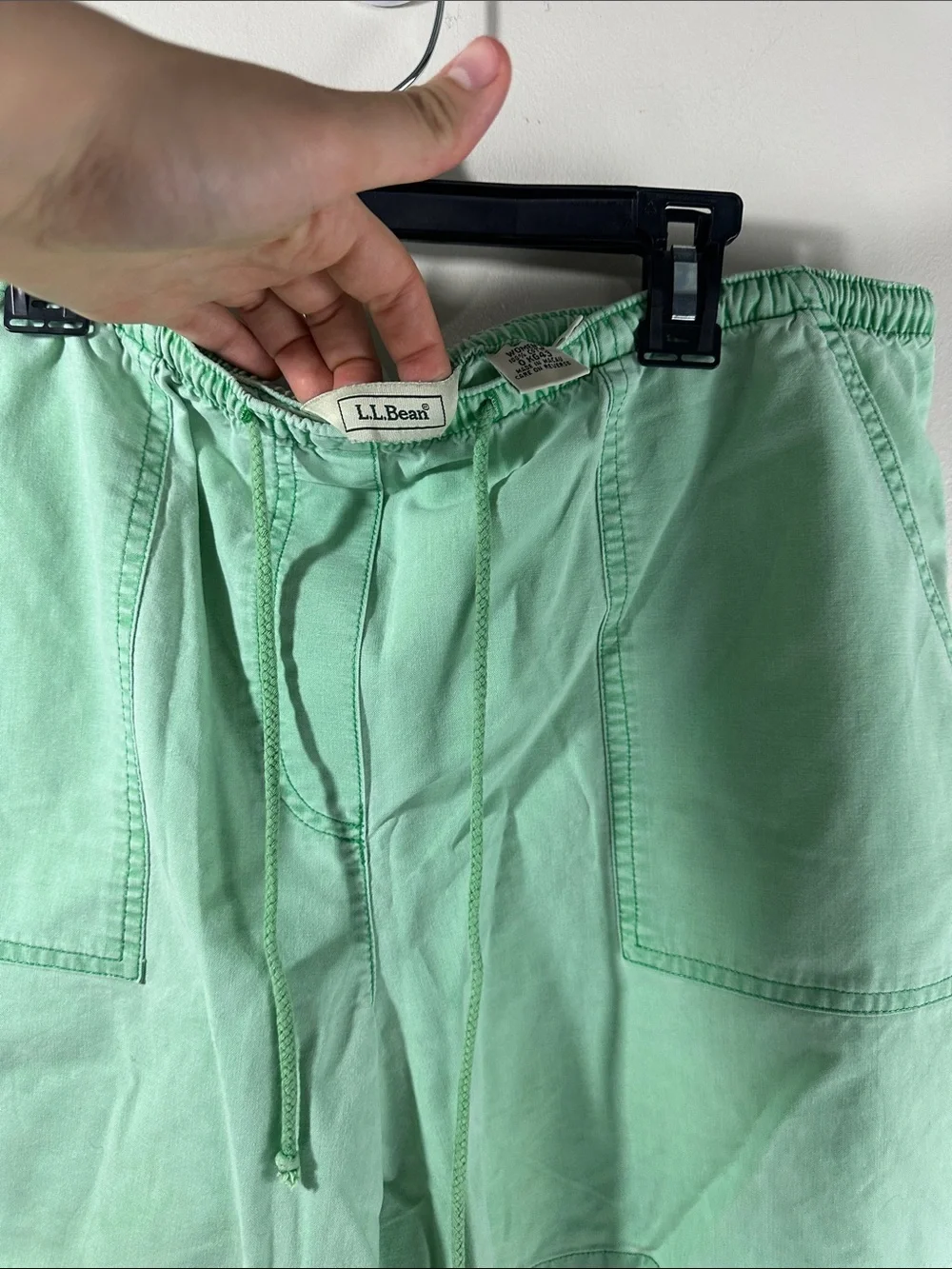 L.L.Bean Women’s Lightweight Mint Green Drawstring Athletic Hiking Shorts Medium